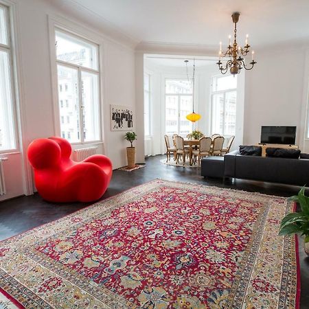 Grand Soho Apartment Виена Екстериор снимка
