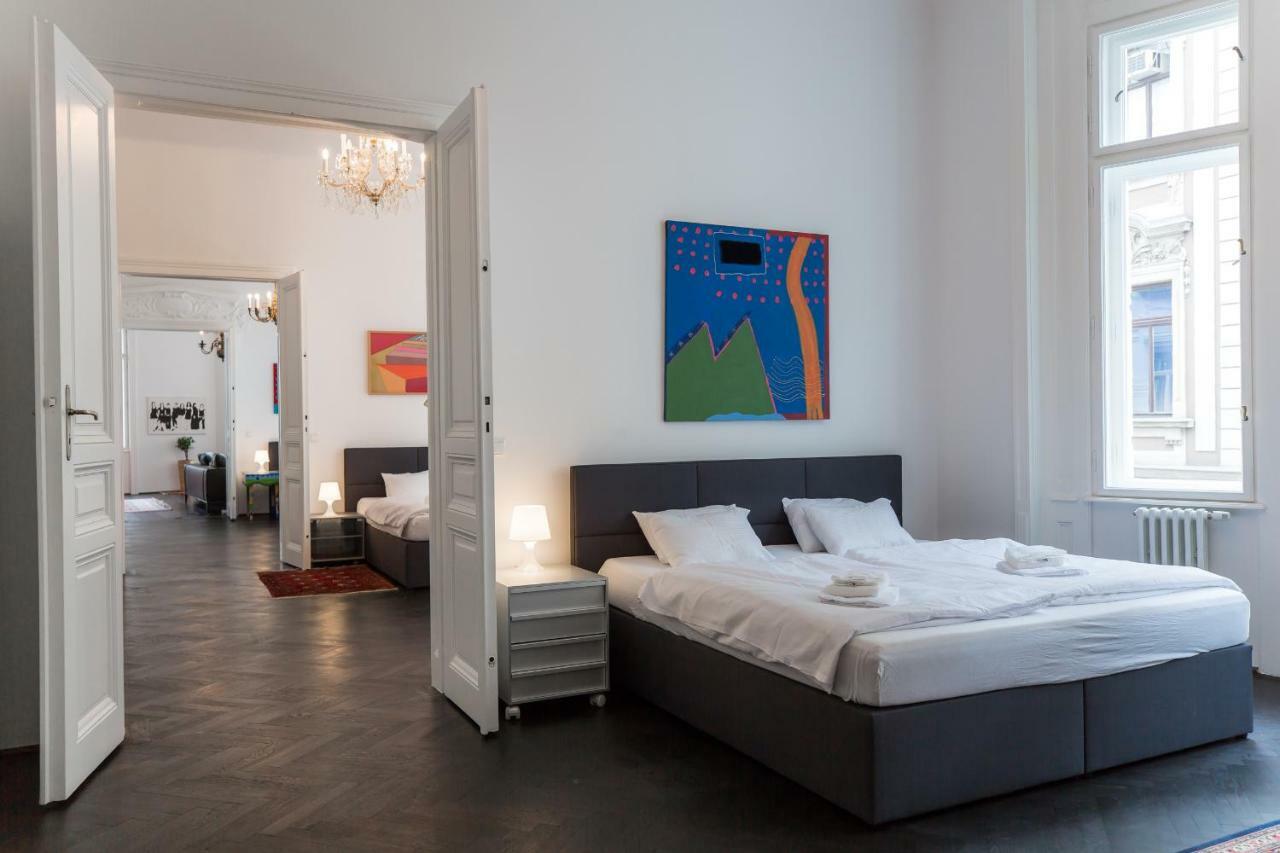 Grand Soho Apartment Виена Екстериор снимка