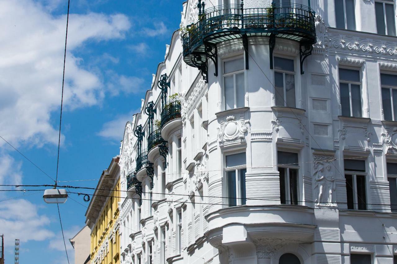 Grand Soho Apartment Виена Екстериор снимка
