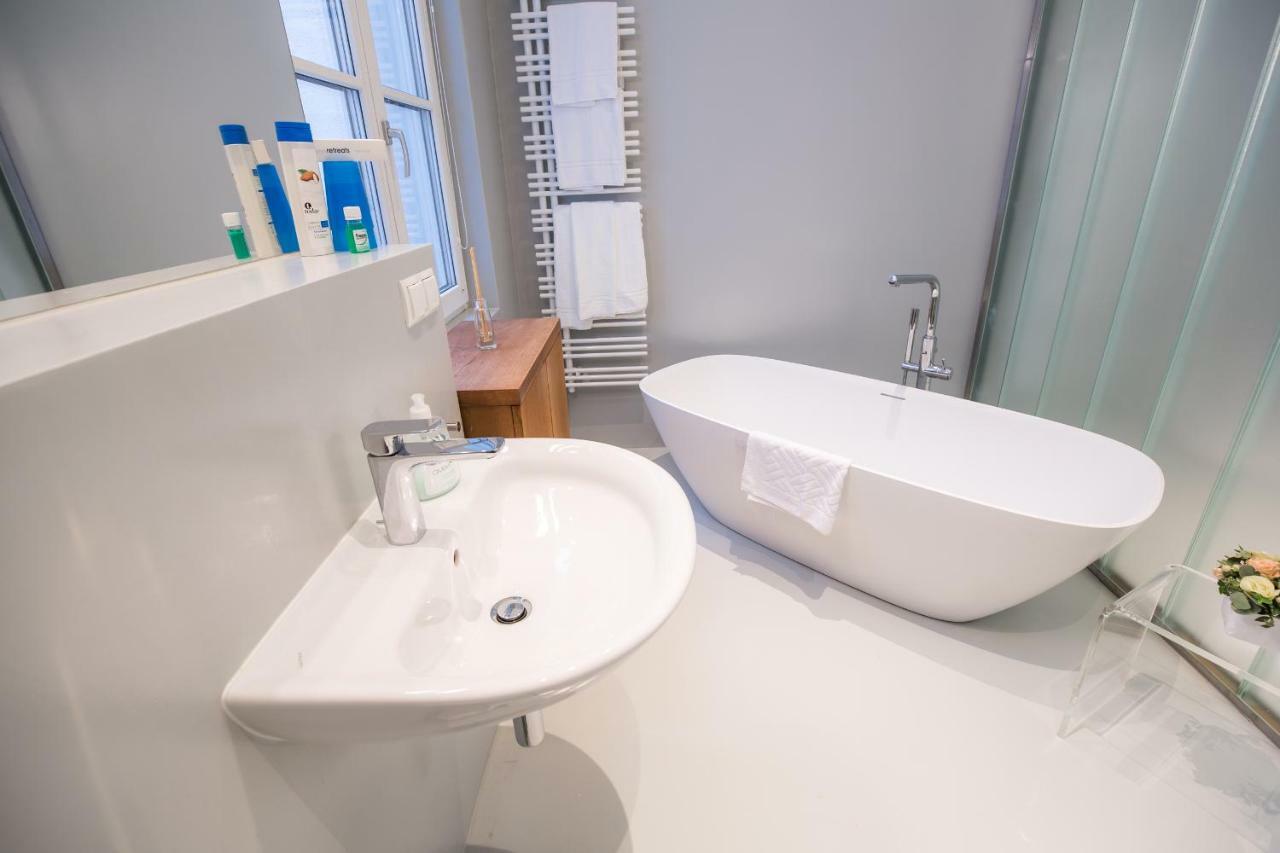 Grand Soho Apartment Виена Екстериор снимка